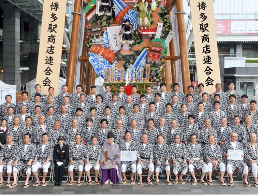 地区的热闹创出